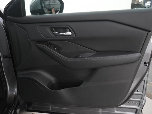 Certified 2026 Nissan Rogue SV w/ Cold Weather Package AWD/4WD image 9
