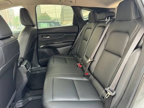Used 2025 Nissan Murano SV w/ Cargo Package AWD/4WD image 11