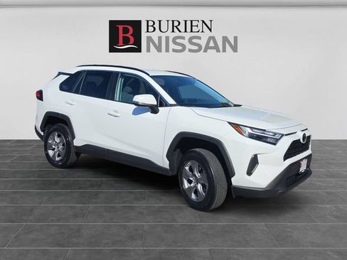 Used 2024 Toyota RAV4 XLE AWD/4WD image 7