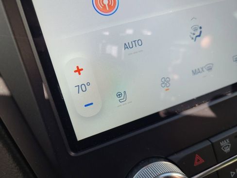 Used 2024 Ford Edge SEL w/ Convenience Package image 25