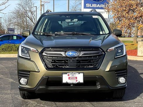 Certified 2022 Subaru Forester Limited image 3