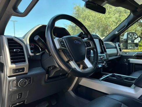 Used 2022 Ford F250 Lariat w/ Lariat Value Package AWD/4WD image 14