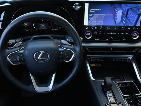 Used 2026 Lexus TX 350 AWD w/ Technology Package image 17