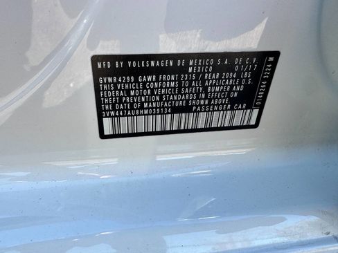 Used 2017 Volkswagen GTI SE image 25