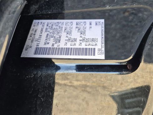 Used 2023 Nissan Rogue S image 28