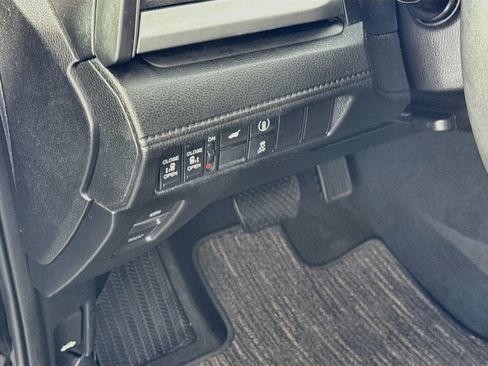 Used 2023 Honda Odyssey EX-L image 10