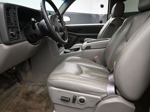 Used 2003 Chevrolet Tahoe Z71 AWD/4WD image 16