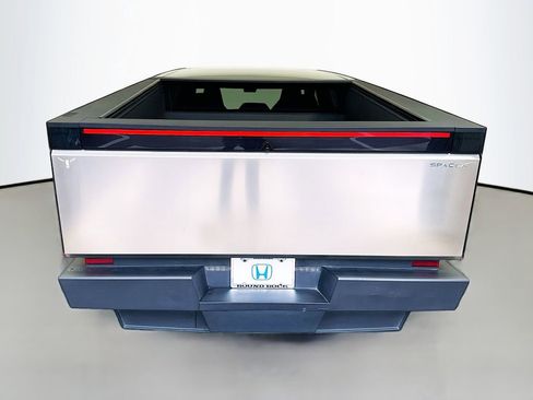 Used 2025 Tesla Cybertruck AWD Crew Cab image 6