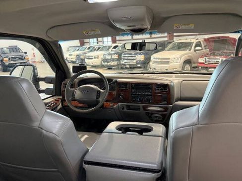 Used 2004 Ford F250 Lariat AWD/4WD image 18