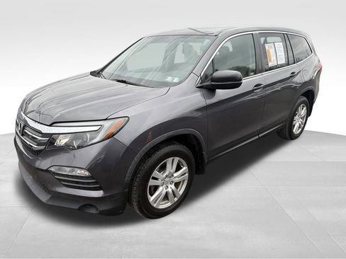 Used 2018 Honda Pilot LX image 2