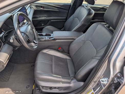 Used 2025 Toyota Camry XSE FWD image 2