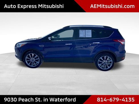 Used 2015 Ford Escape SE w/ SE Chrome Package image 4