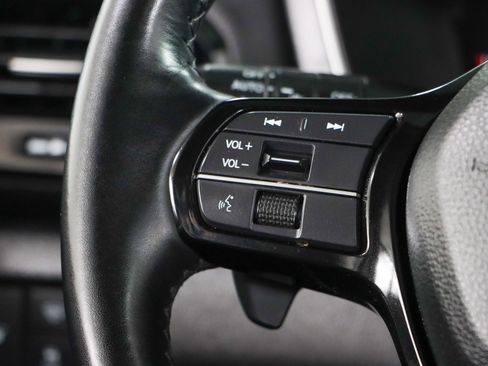 Used 2025 Honda Pilot Elite image 13