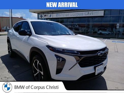 Used 2024 Chevrolet Trax RS image 1