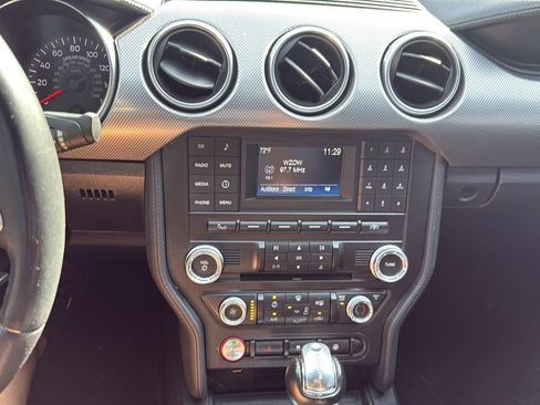 Used 2018 Ford Mustang GT image 19