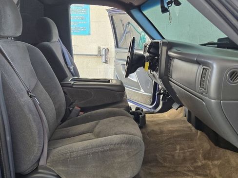 Used 2005 Chevrolet Silverado 1500 LS w/ Light Duty Power Package image 12