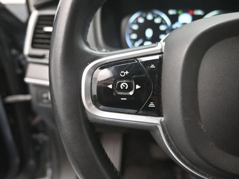 Used 2018 Volvo XC90 T6 Momentum w/ Convenience Package AWD/4WD image 6