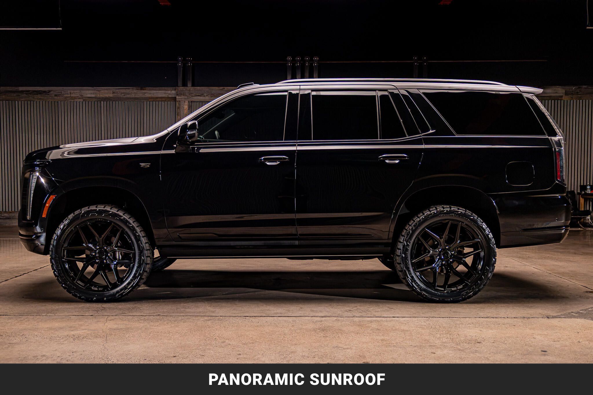 Used 2025 Cadillac Escalade Sport AWD/4WD image 6