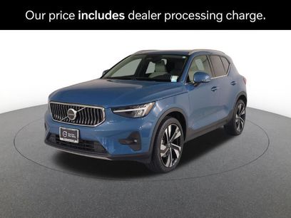 Certified 2024 Volvo XC40 B5 Plus w/ Climate Package