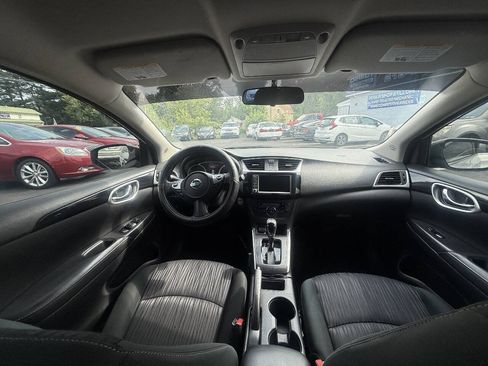 Used 2019 Nissan Sentra SV FWD image 15