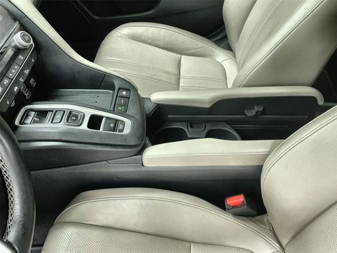 Used 2021 Honda Insight Touring image 18