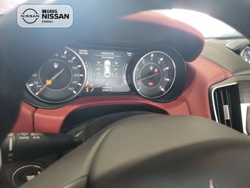 Used 2022 Maserati Ghibli Modena RWD image 9