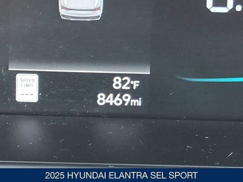 Certified 2025 Hyundai Elantra Sport FWD image 22