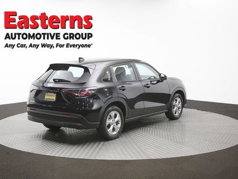 Used 2023 Honda HR-V LX image 39