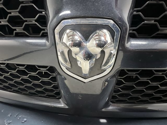 Used 2017 RAM 1500 Express AWD/4WD image 29