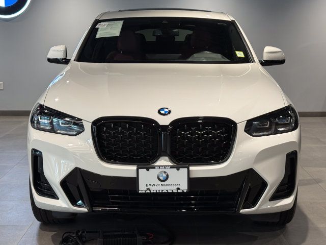 Used 2024 BMW X4 xDrive30i w/ M Sport Package AWD/4WD image 2