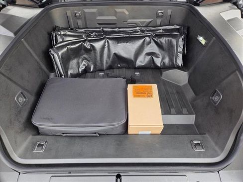 New 2026 GMC Hummer EV SUV image 18