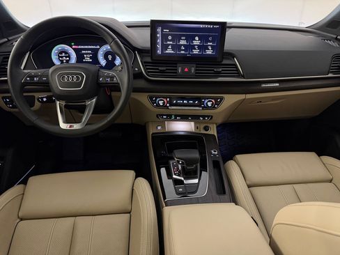 Used 2024 Audi Q5 e Premium Plus AWD/4WD image 15