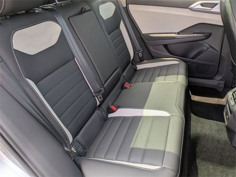 New 2025 Volkswagen Taos SEL image 22
