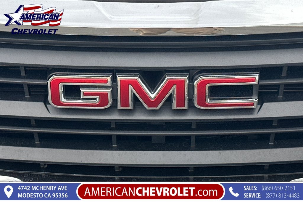 Used 2024 GMC Terrain SLE FWD image 39