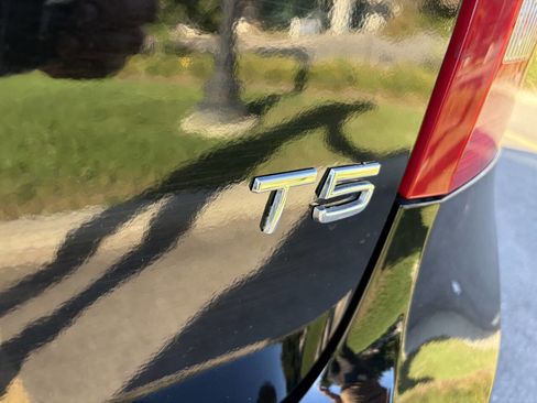 Used 2014 Volvo S60 T5 image 10