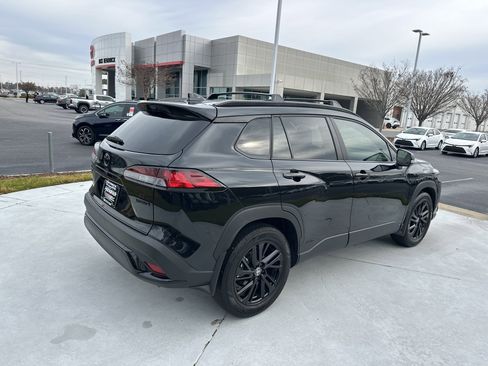 Certified 2024 Toyota Corolla Cross SE image 10