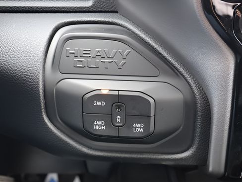 New 2026 RAM 2500 Laramie w/ Night Edition AWD/4WD image 22