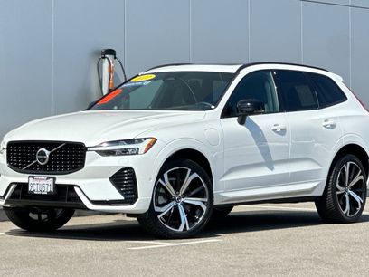 Used 2022 Volvo XC60 T8 R-Design w/ Advanced Package
