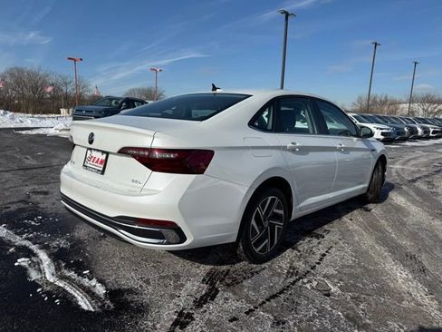 Used 2023 Volkswagen Jetta SEL image 8
