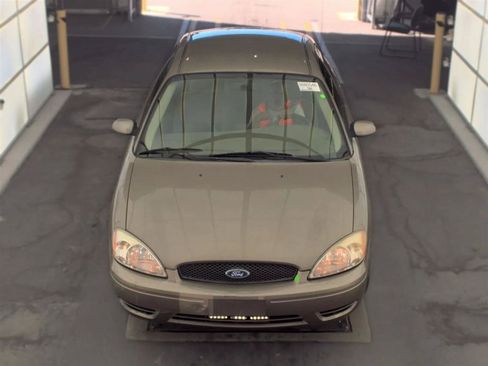 Used 2006 Ford Taurus SEL FWD image 2