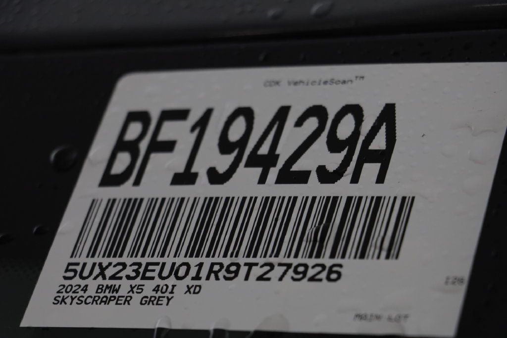 Used 2024 BMW X5 xDrive40i w/ M Sport Package AWD/4WD image 24