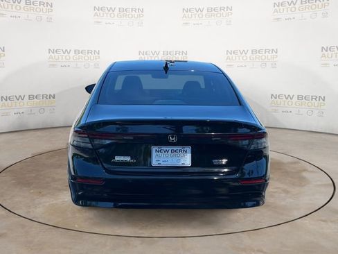 Used 2024 Honda Accord Touring image 4