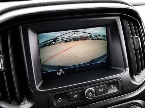 Used 2021 Chevrolet Colorado W/T image 15