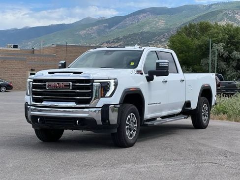 Used 2024 GMC Sierra 3500 SLT w/ SLT Convenience Package AWD/4WD image 3