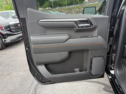 New 2026 GMC Sierra 1500 AT4 w/ AT4 Premium Package AWD/4WD image 18