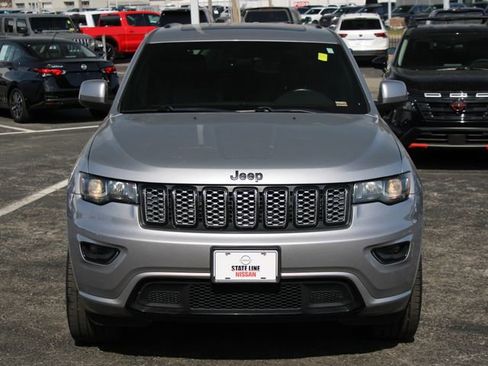 Used 2018 Jeep Grand Cherokee Altitude image 8