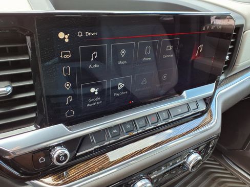 Used 2024 GMC Sierra 1500 SLE image 12