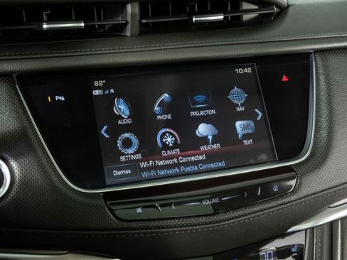 Used 2019 Cadillac XT5 Premium Luxury AWD/4WD image 14