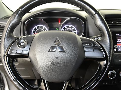 Used 2019 Mitsubishi Outlander Sport SE AWD/4WD image 19