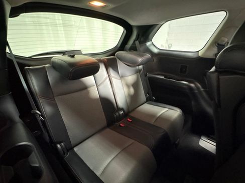 Used 2019 Nissan Pathfinder 4WD image 31